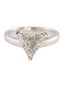 DIAMOND ENGAGEMENT RING | DIAMOND JEWELRY